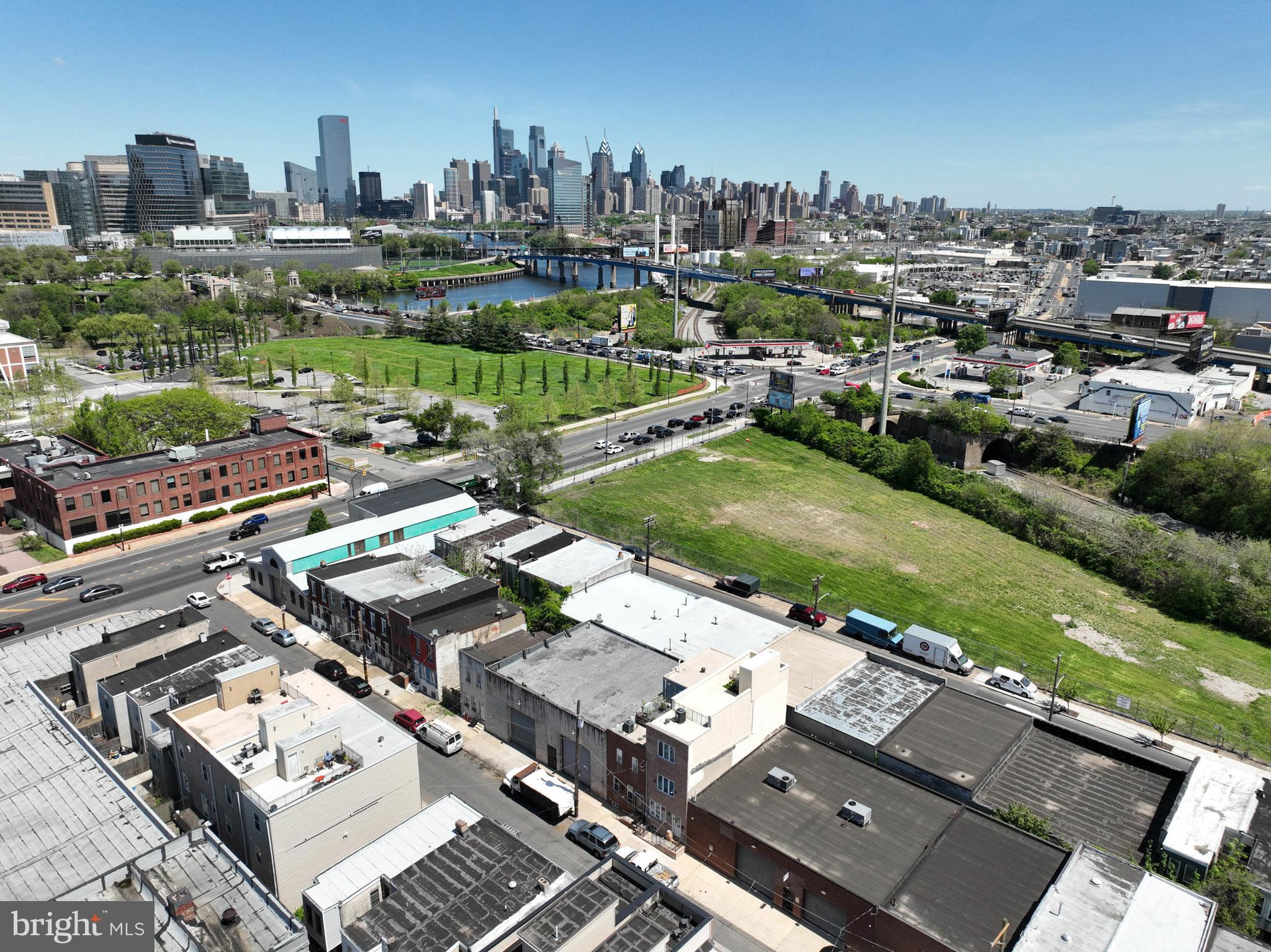 FORGOTTEN BOTTOM - Commercial Lease