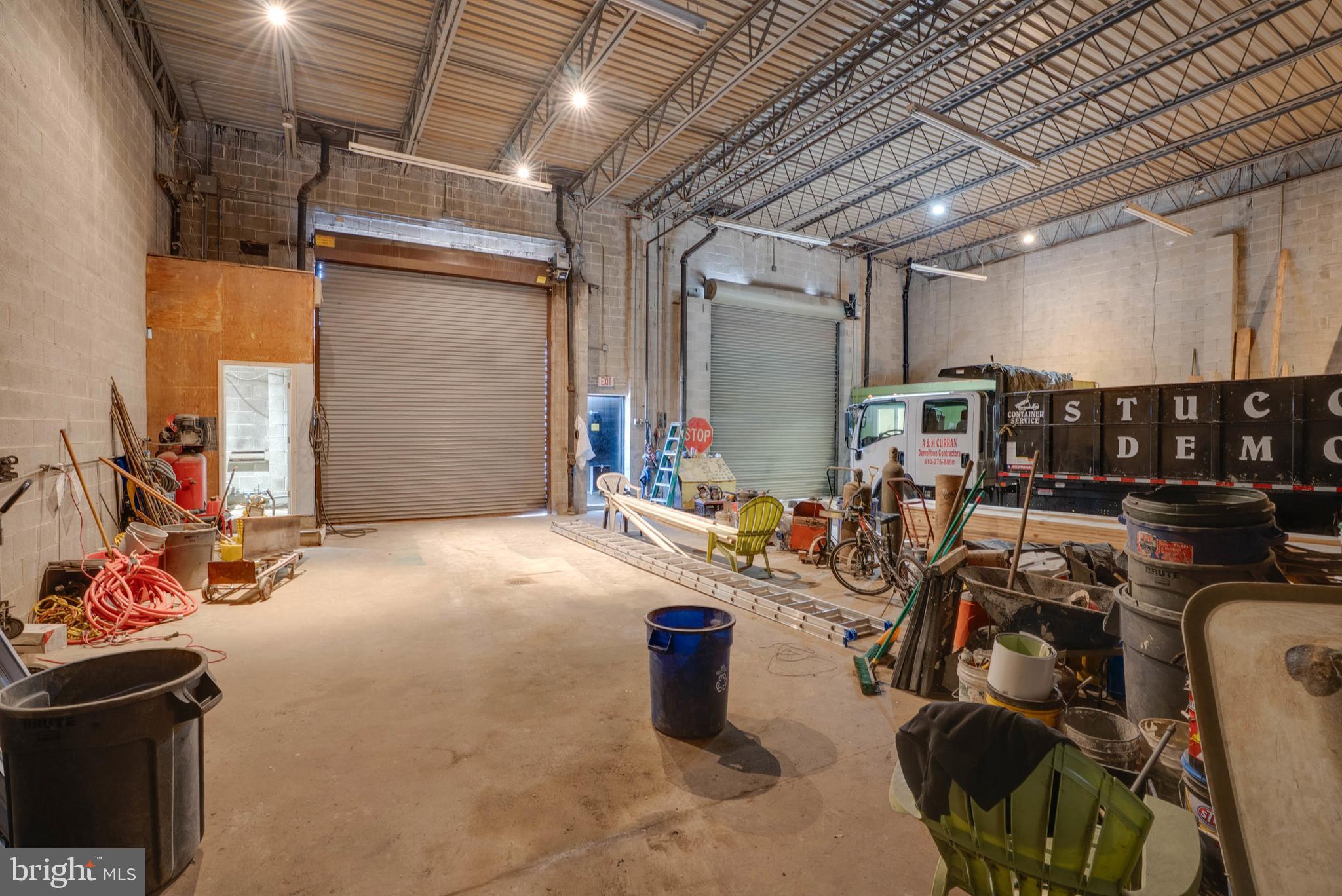 FORGOTTEN BOTTOM - Commercial Lease