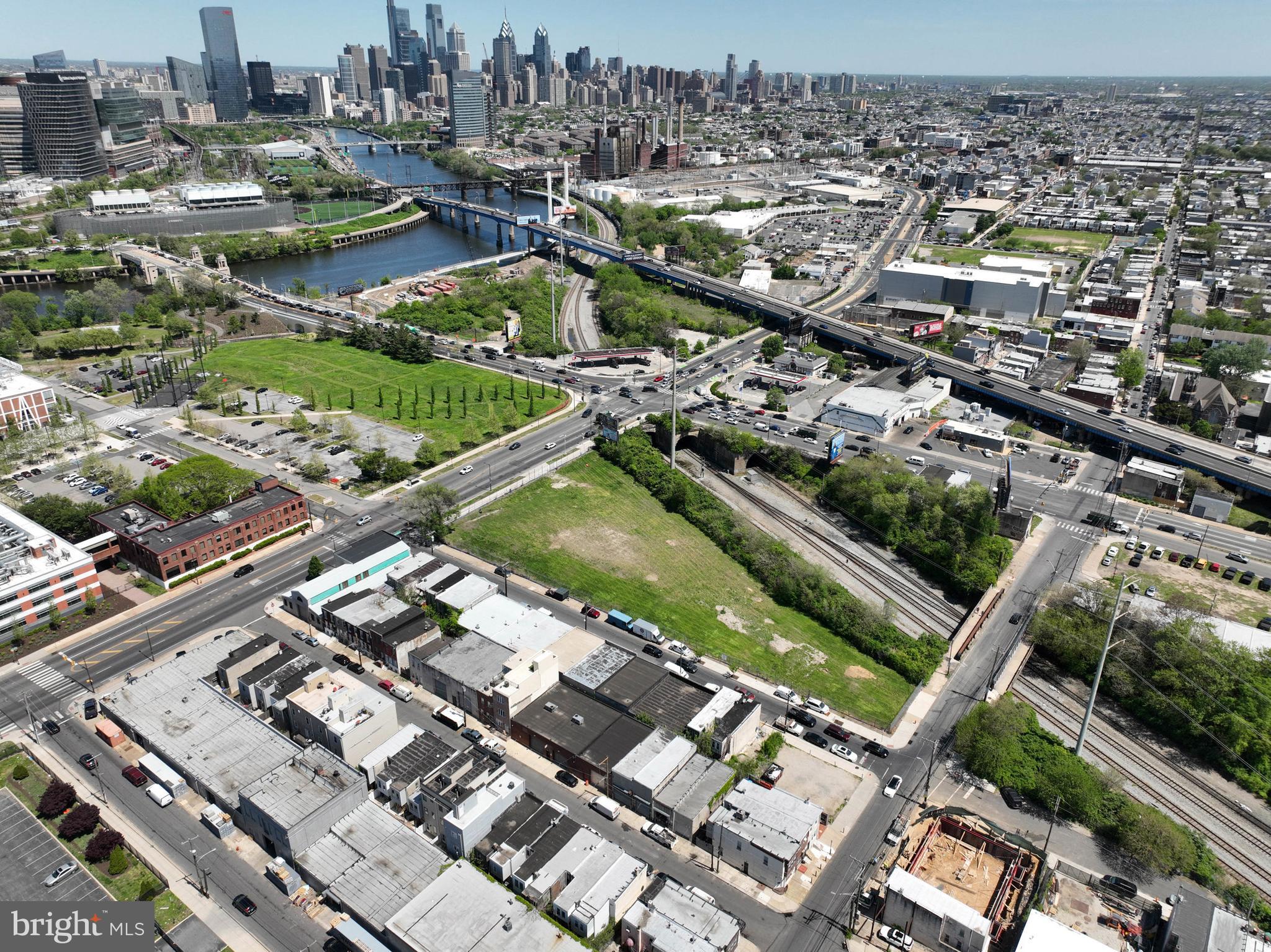 FORGOTTEN BOTTOM - Commercial Lease