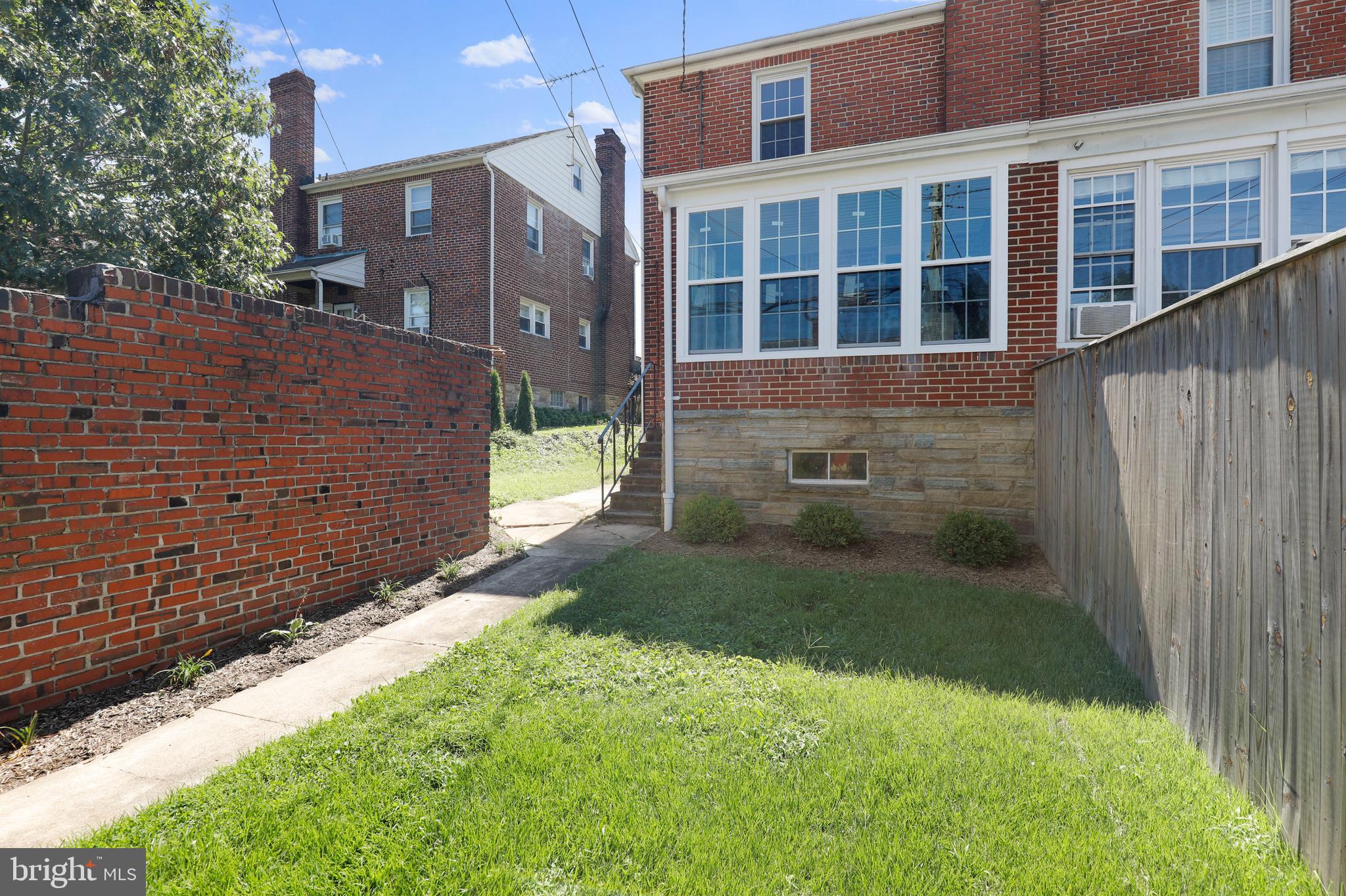 MAYFIELD - Residential