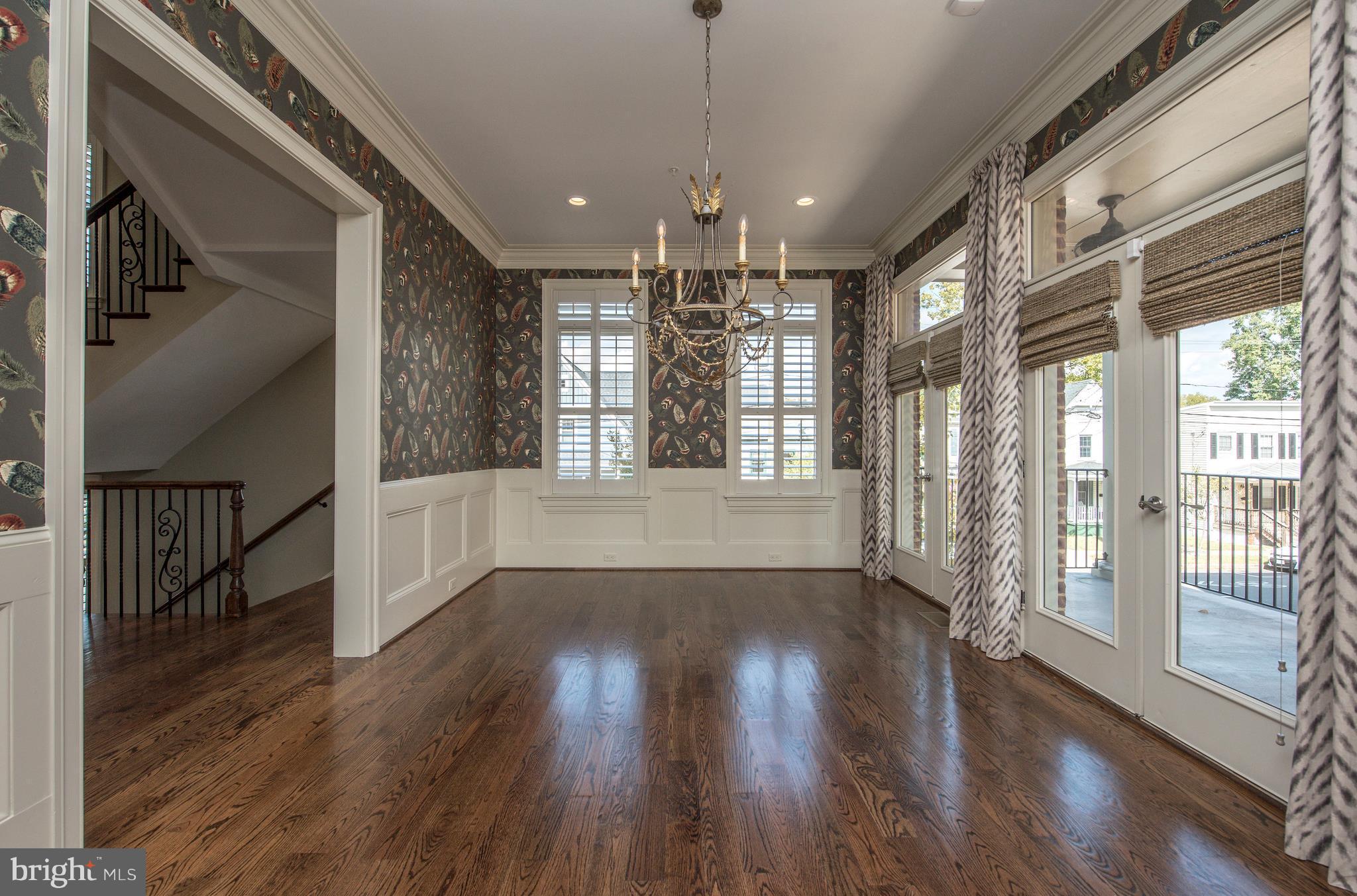 AMELIA SQUARE - Residential