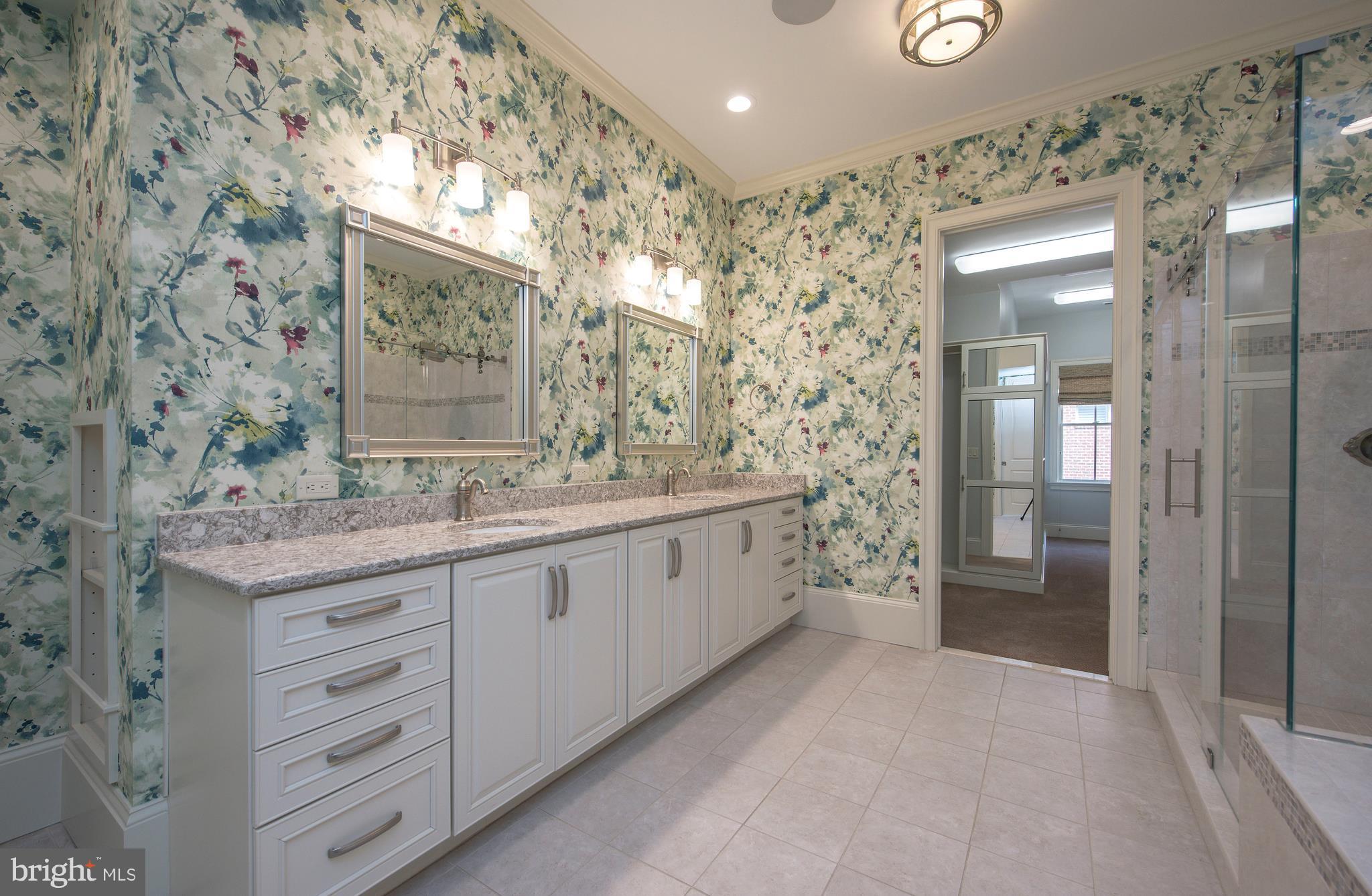 AMELIA SQUARE - Residential