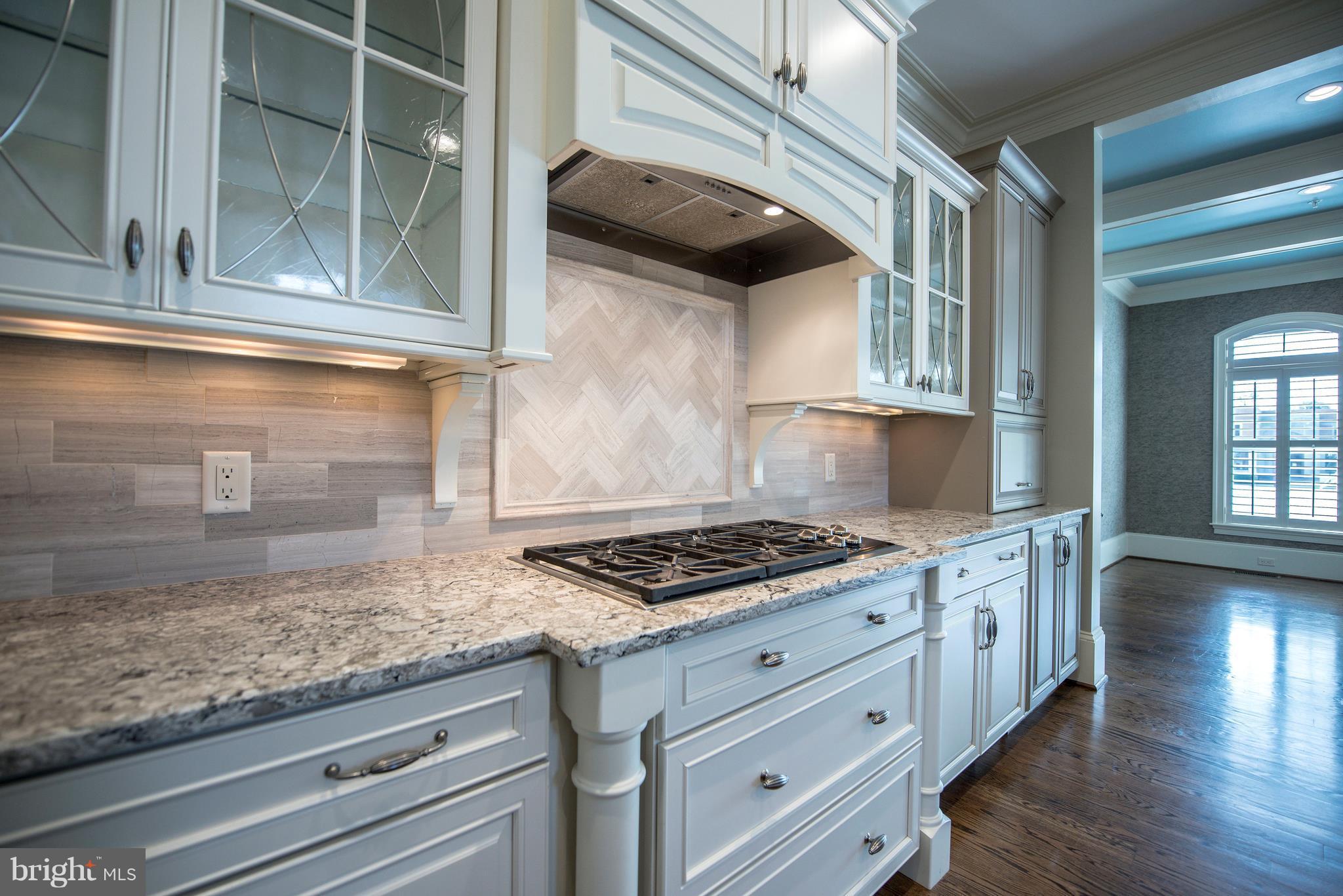 AMELIA SQUARE - Residential