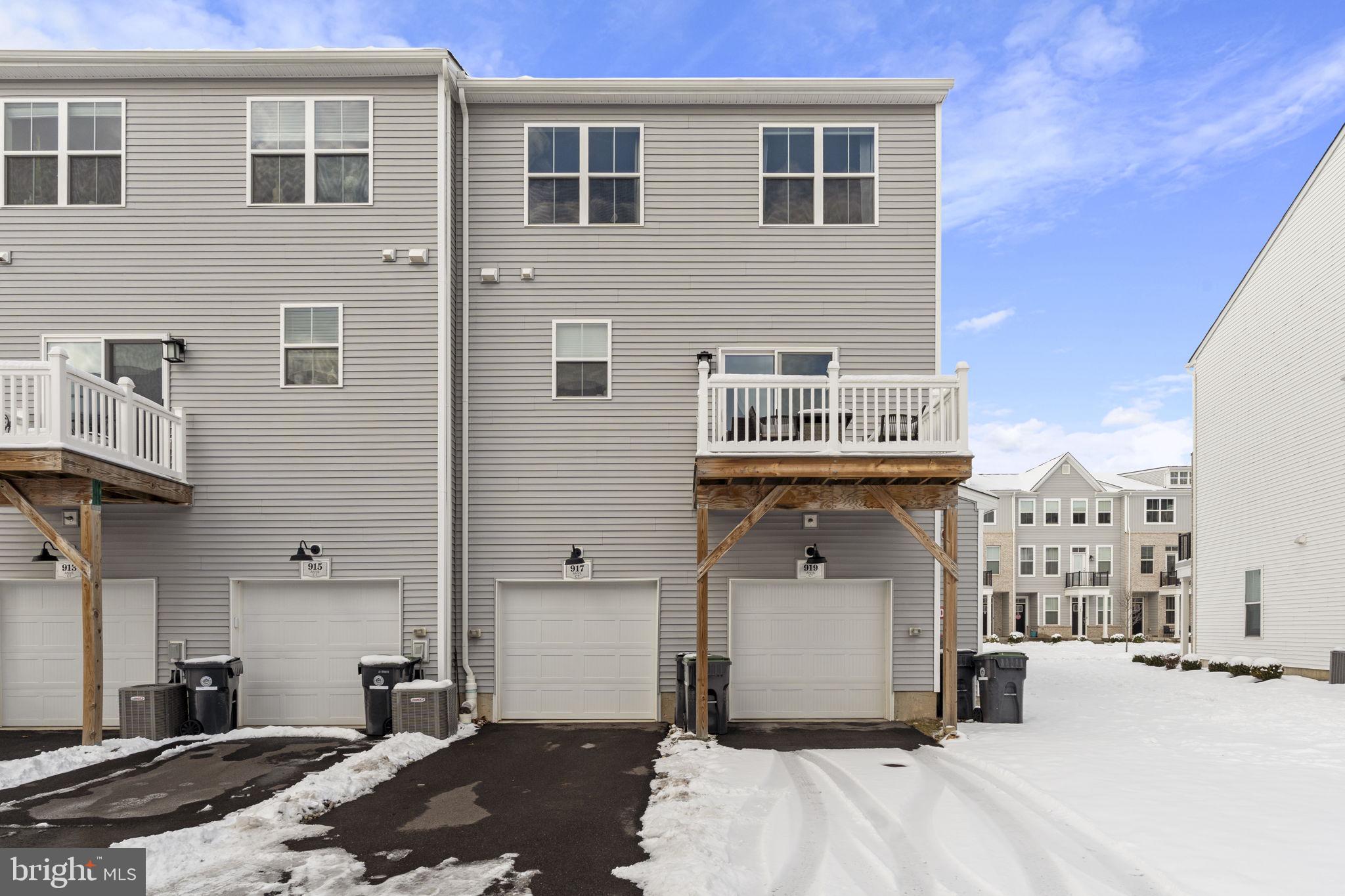 STEELPOINTE - Residential