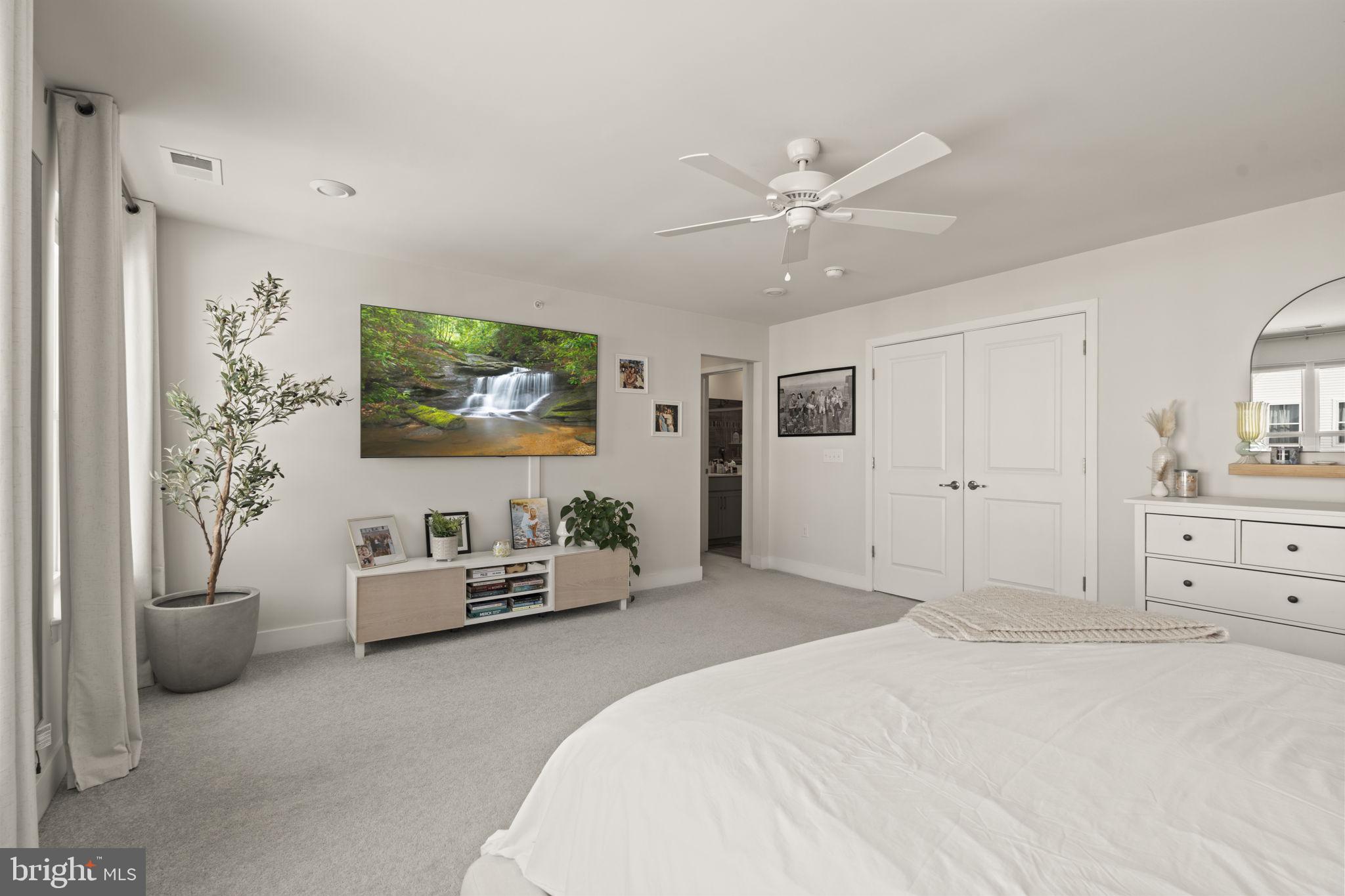 STEELPOINTE - Residential