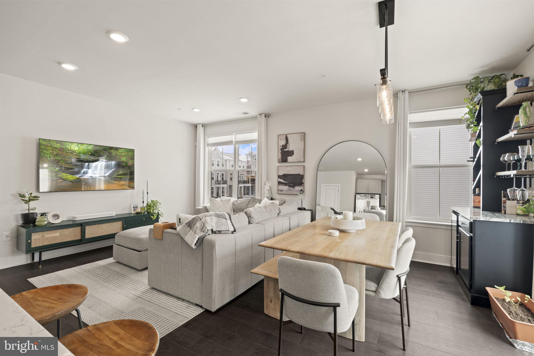 STEELPOINTE - Residential