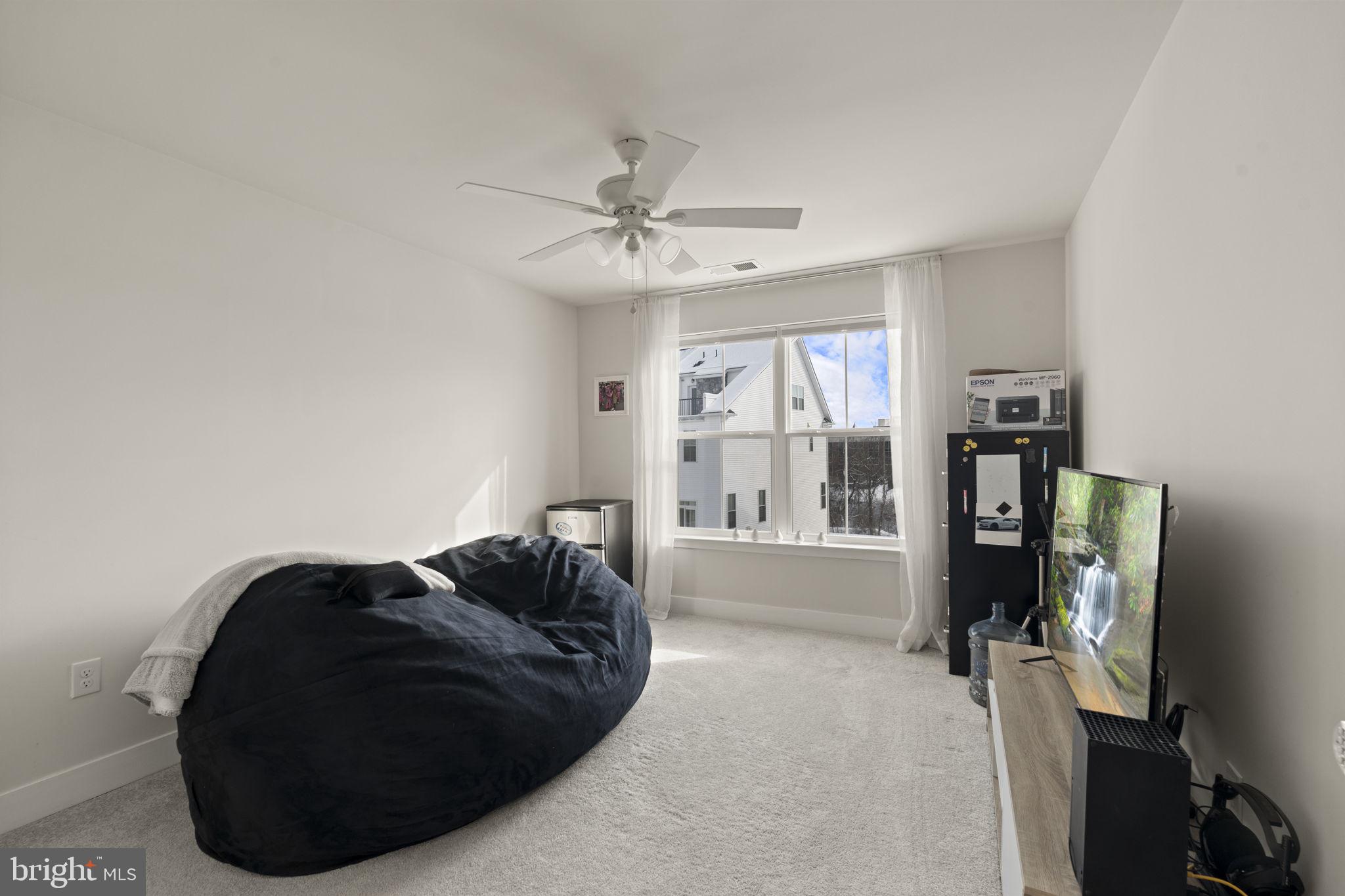 STEELPOINTE - Residential