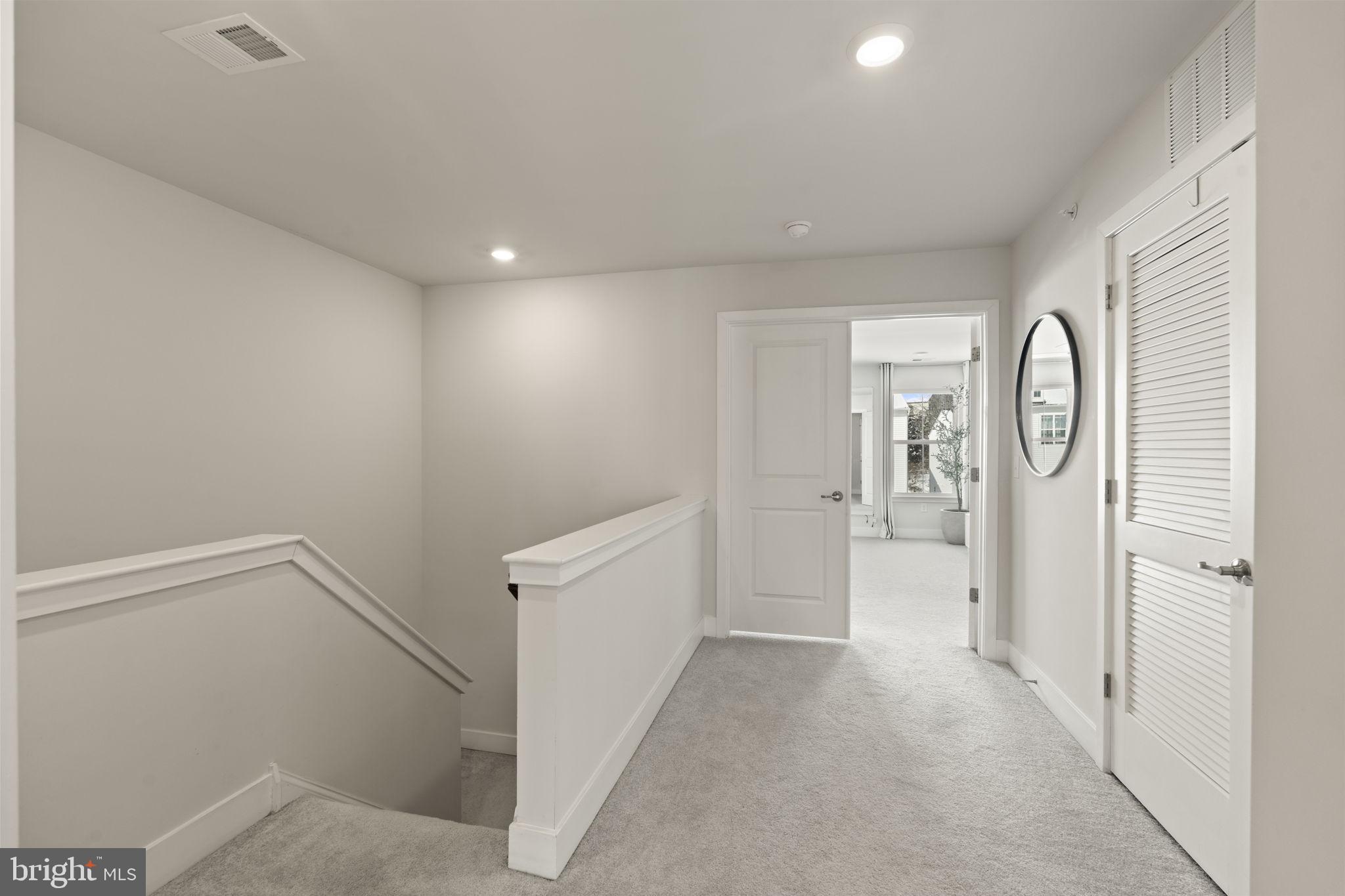 STEELPOINTE - Residential