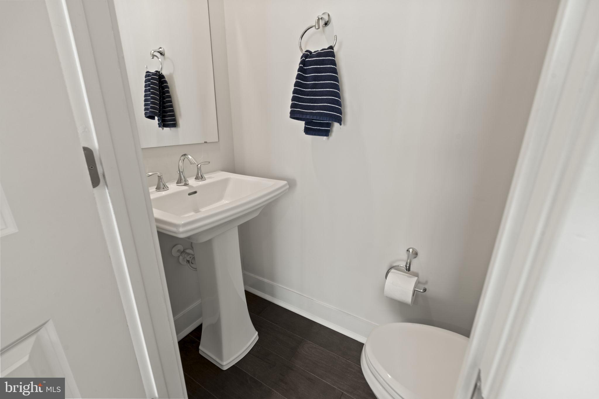 STEELPOINTE - Residential