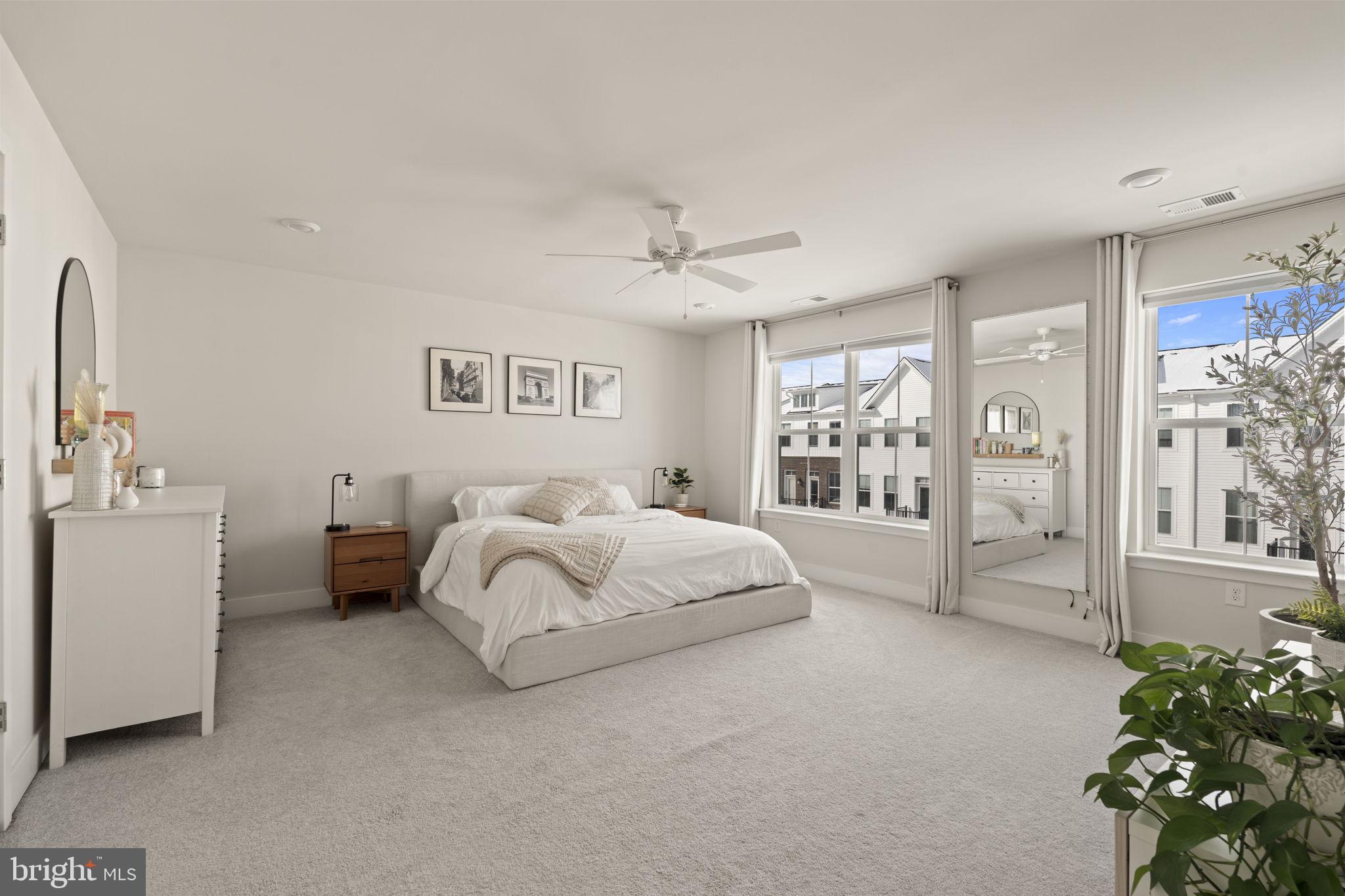 STEELPOINTE - Residential