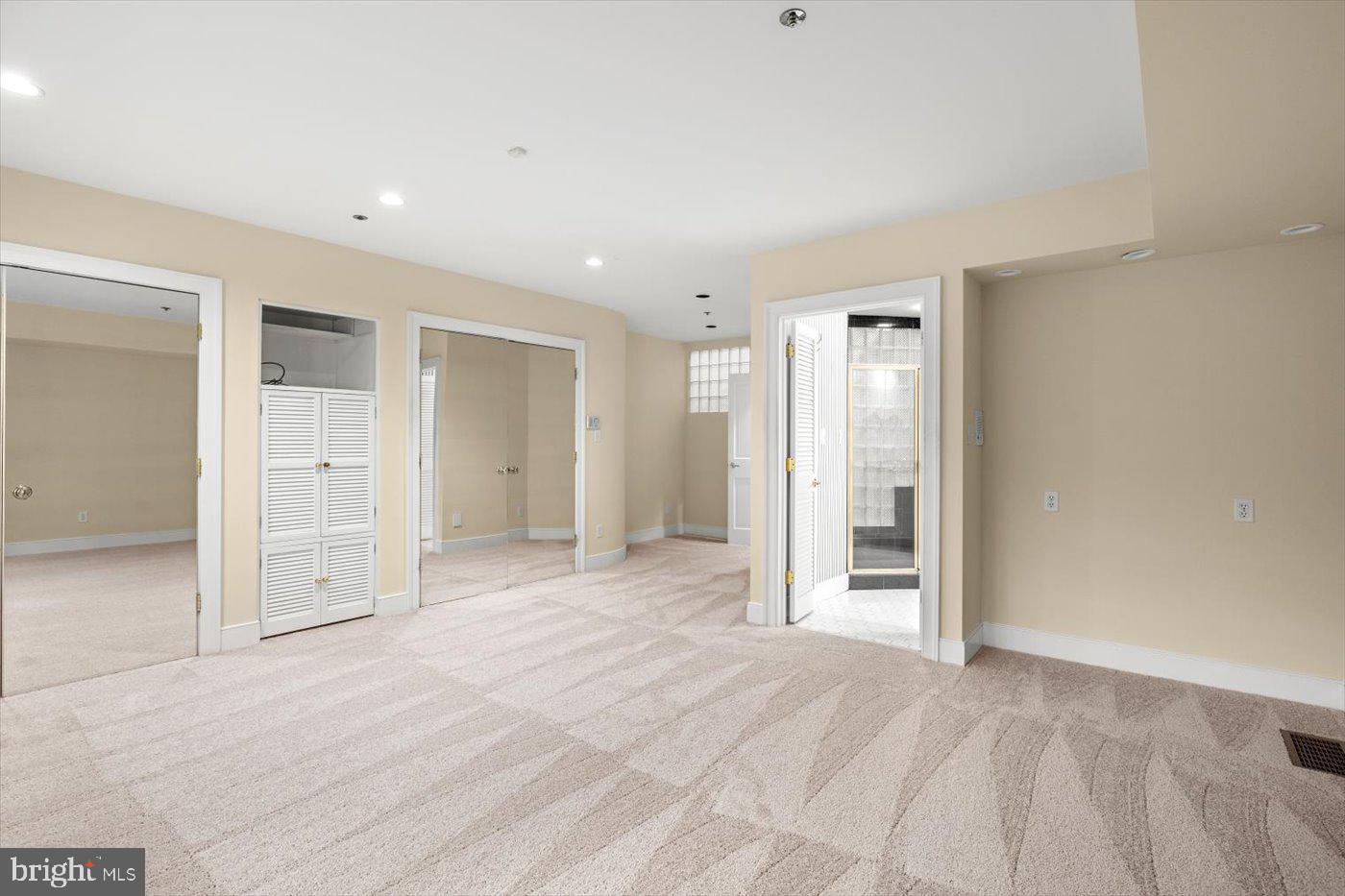 MILL RACE COMMON - Residential