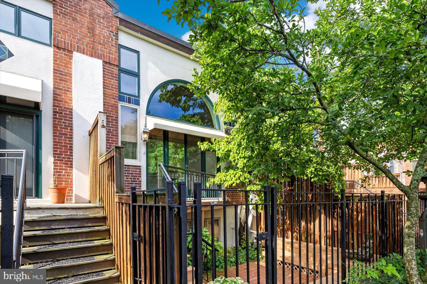 MILL RACE COMMON - Residential