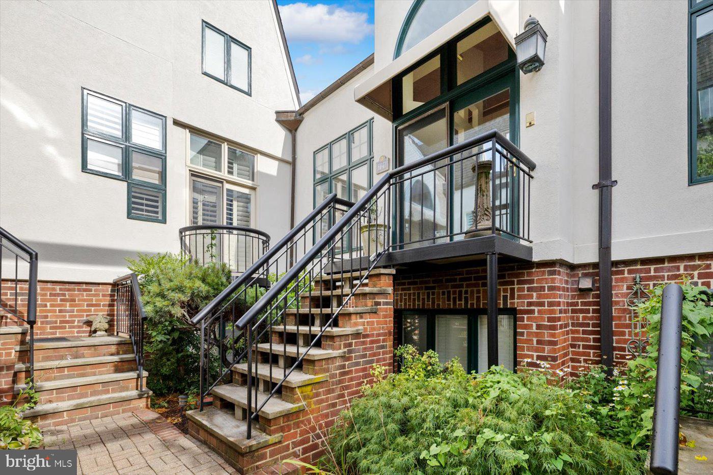 MILL RACE COMMON - Residential