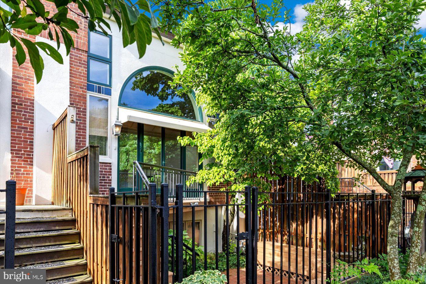 MILL RACE COMMON - Residential