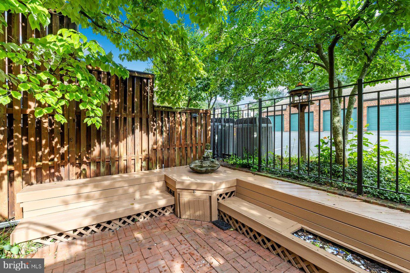 MILL RACE COMMON - Residential