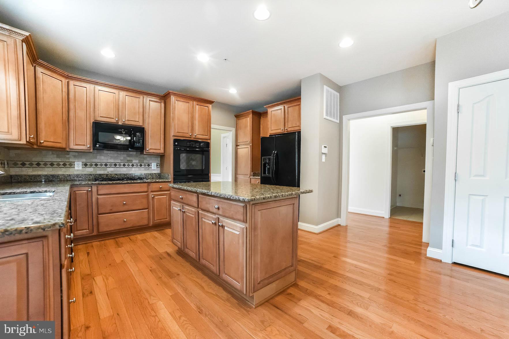 BROAD CREEK - Residential