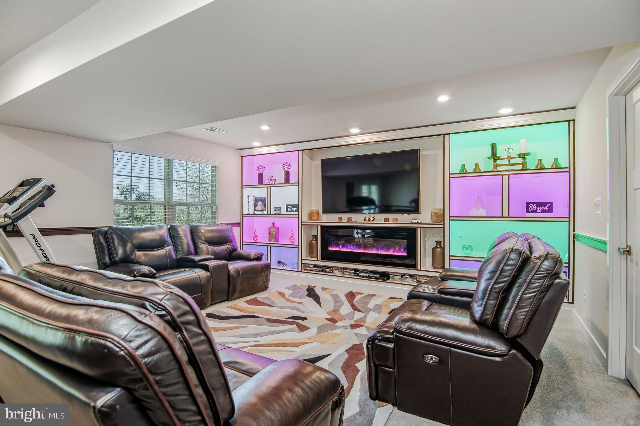 POTOMAC SHORES - Residential