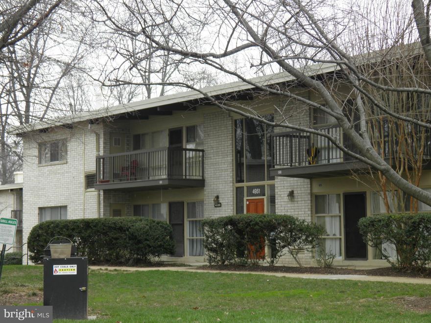 Patio level condo, hdwd floors, renovated kitchen and bath. Convenient to shopping, schools, rush hour bus to Pentagon, restaurants, services, NOVA, GMU. Two permitted parking spaces. Cars must be registered at this address. Pets on case-by-case basis and a pet deposit will be required. Laundry room one floor below unit. Community pool, tot lots, jog/walking paths. No smokers.