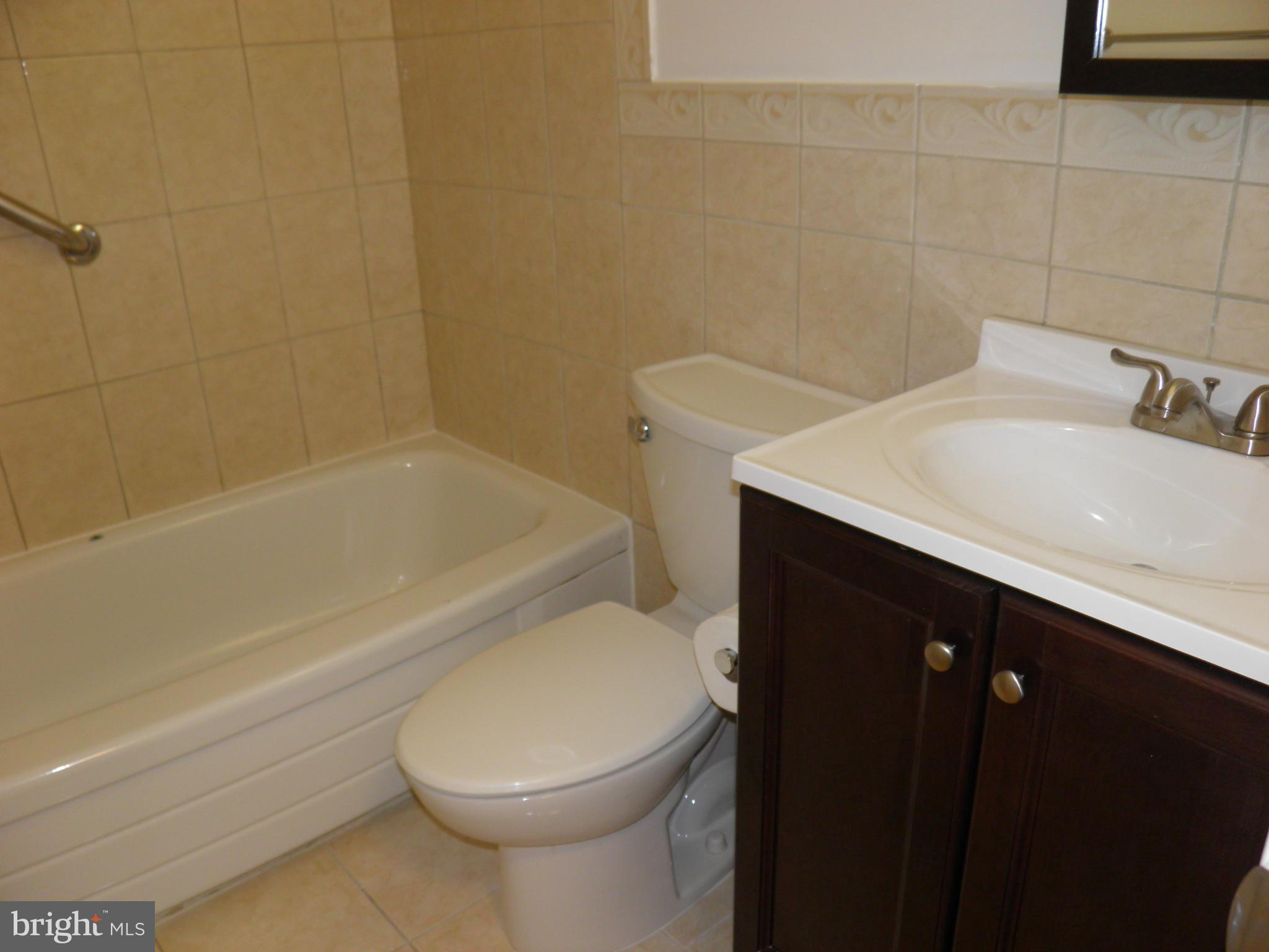 FAIRFAX HERITAGE - Residential Lease