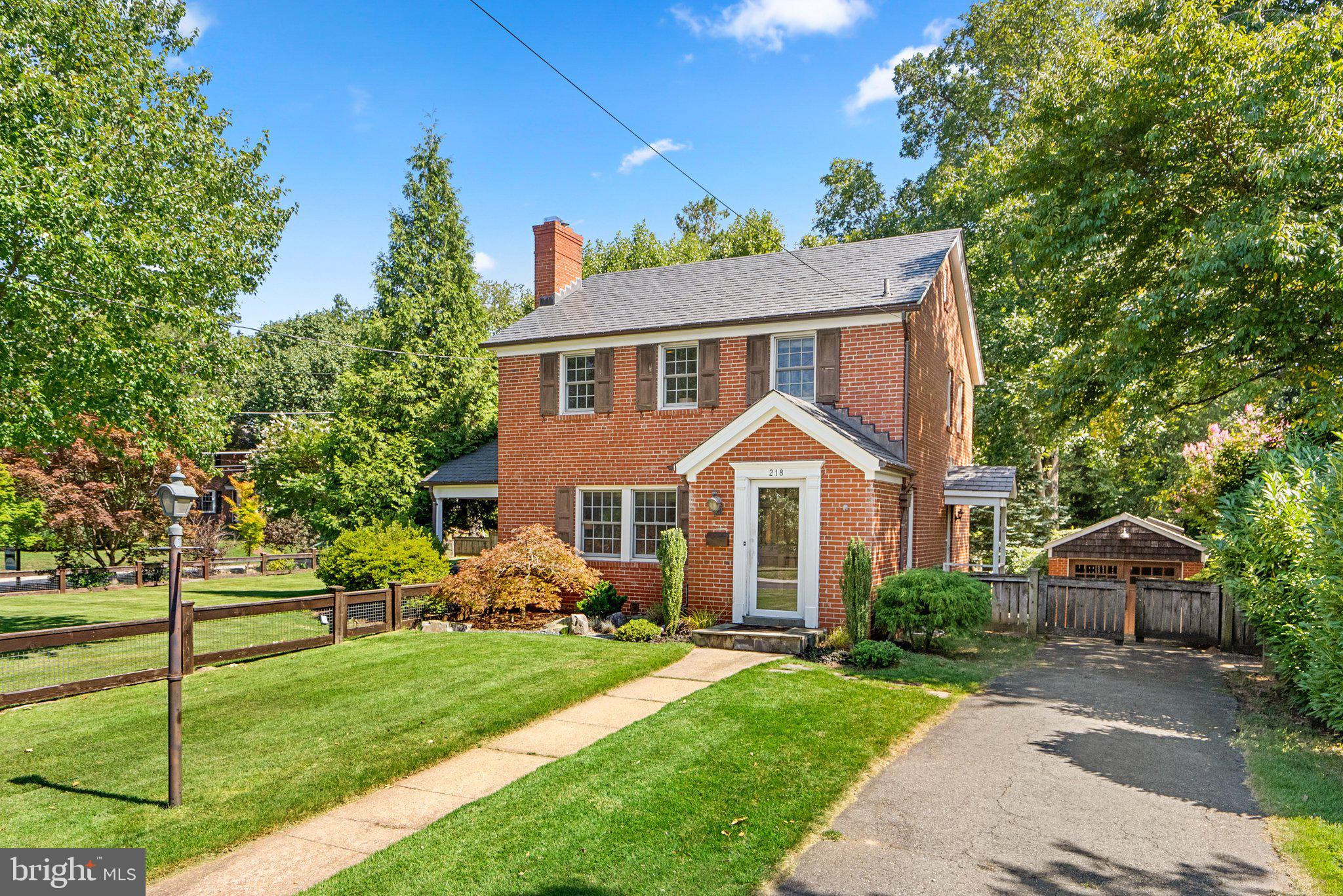 WOODMOOR - Residential