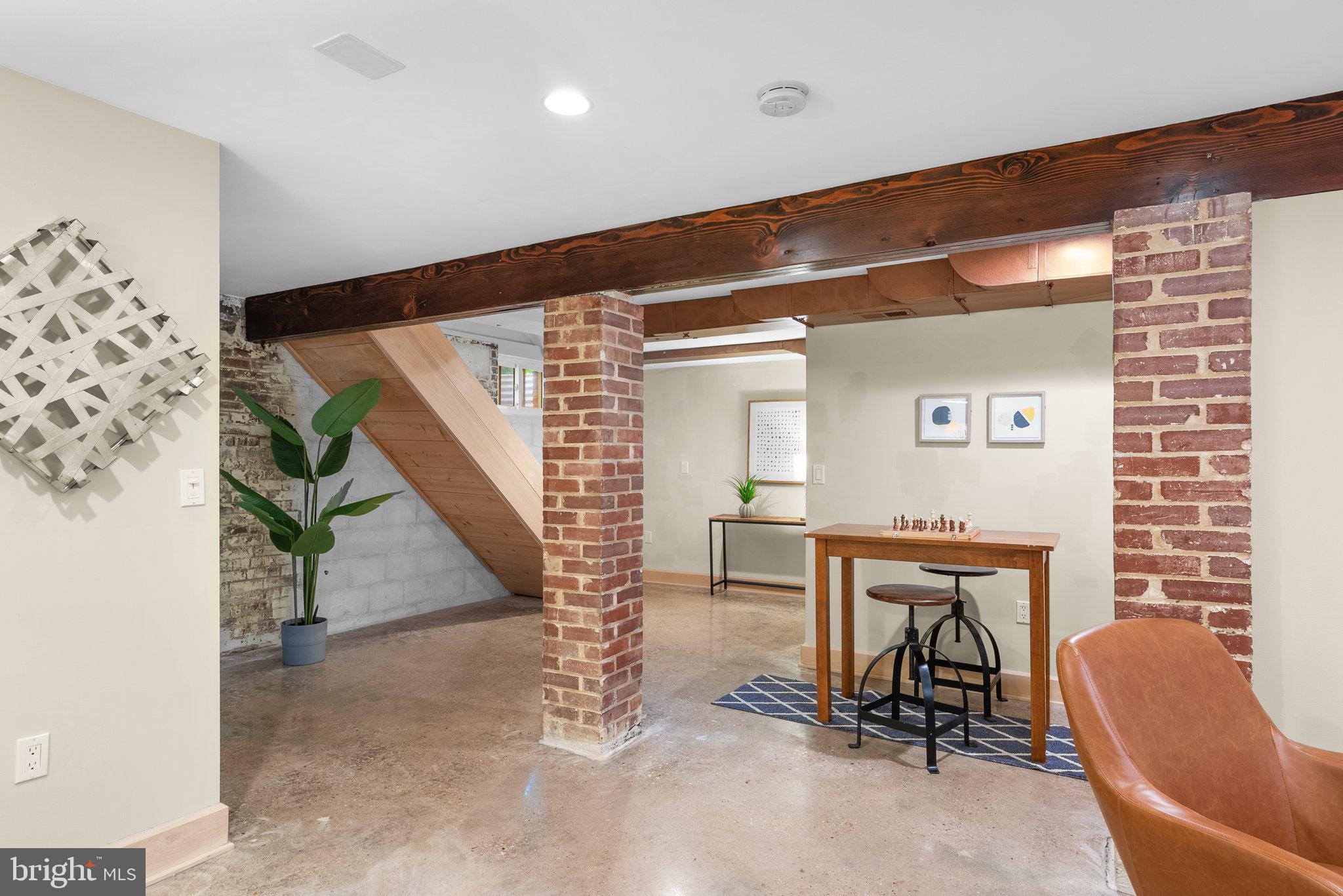 WOODMOOR - Residential