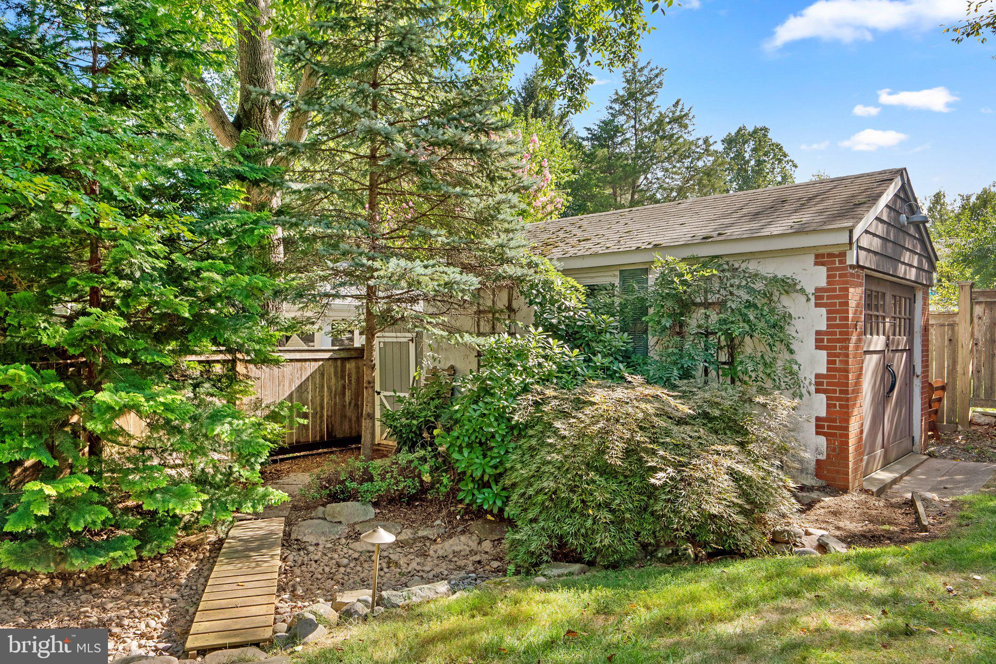 WOODMOOR - Residential