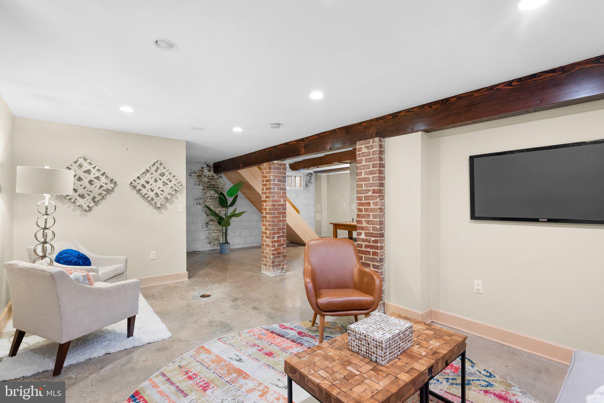 WOODMOOR - Residential