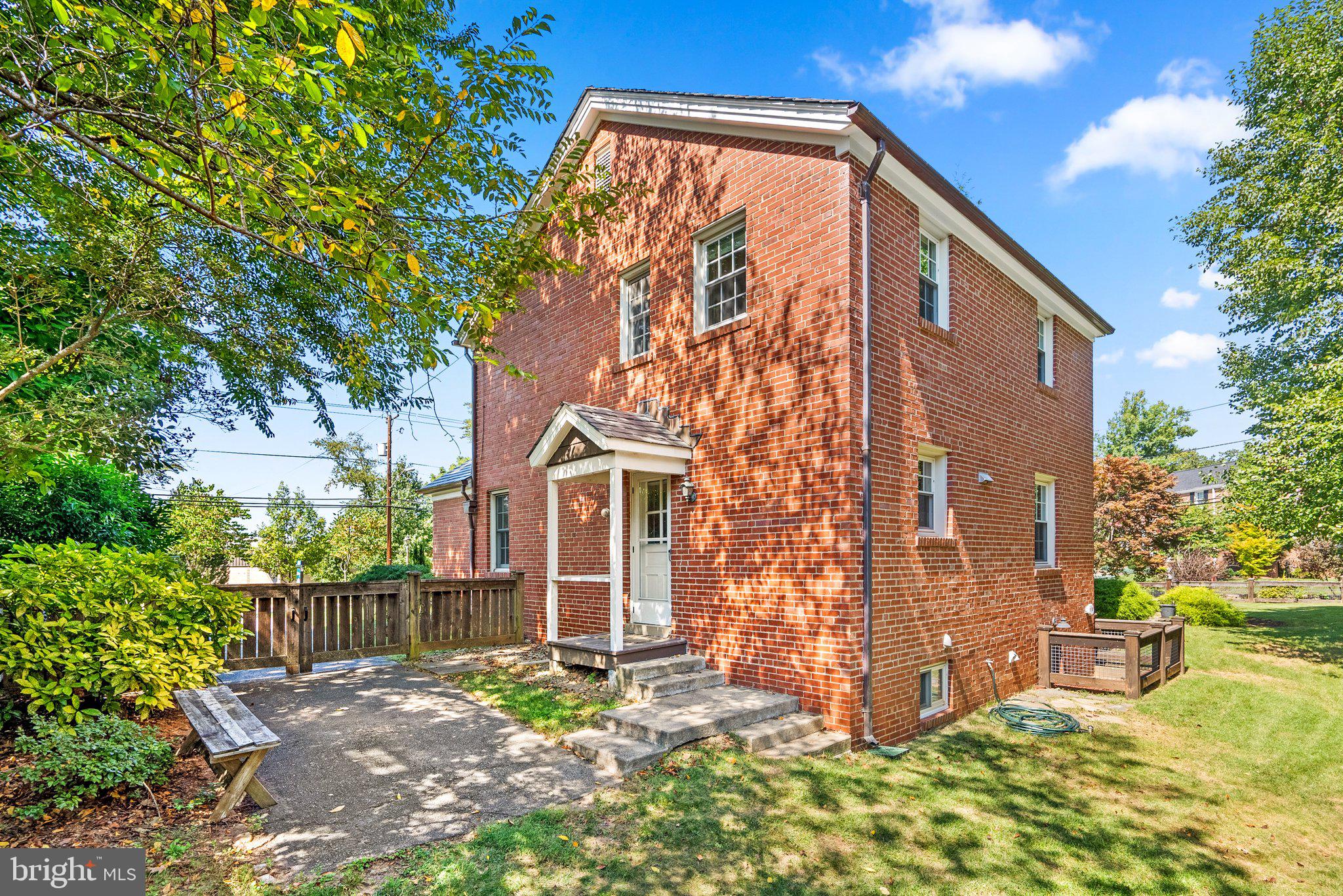 WOODMOOR - Residential