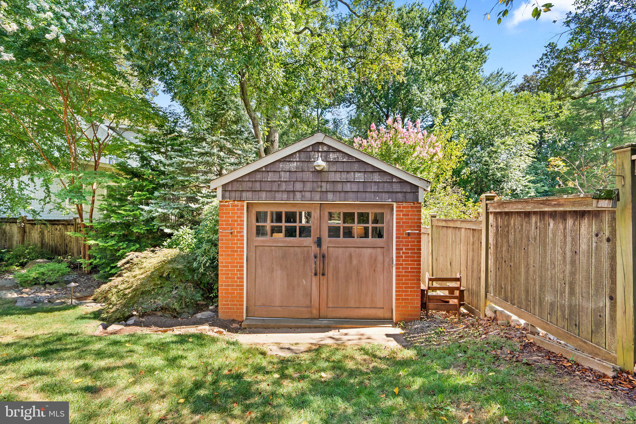 WOODMOOR - Residential