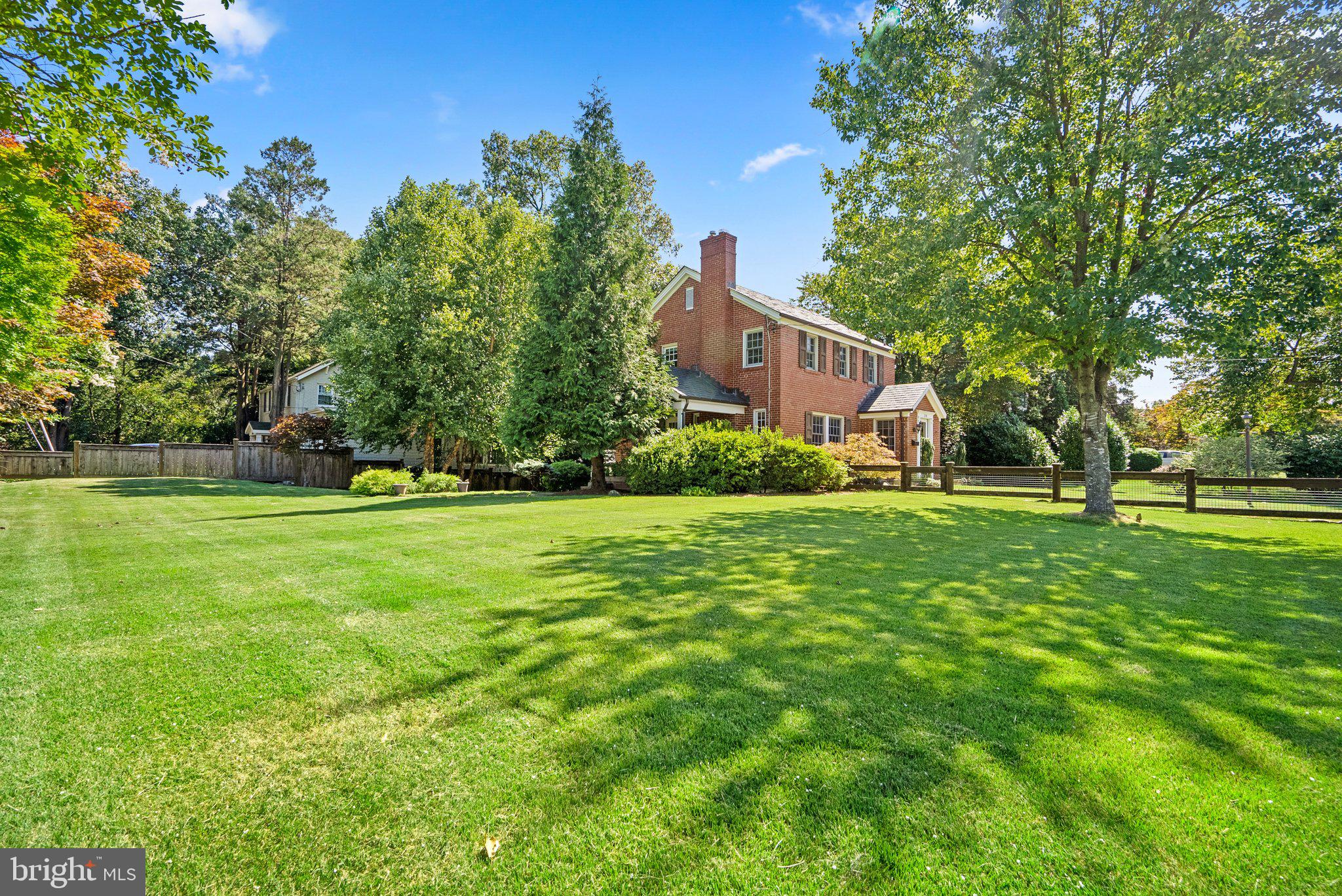 WOODMOOR - Residential