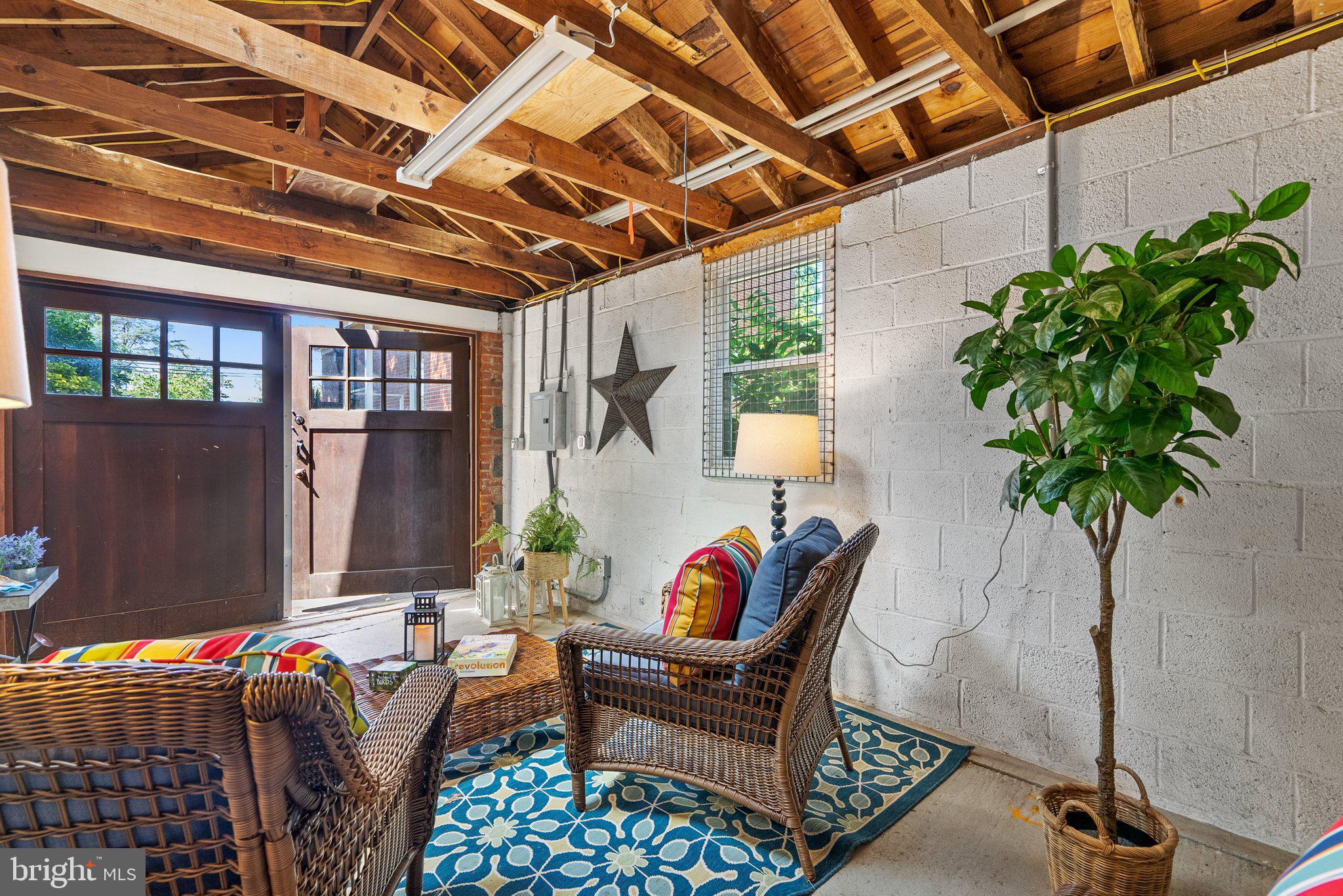 WOODMOOR - Residential