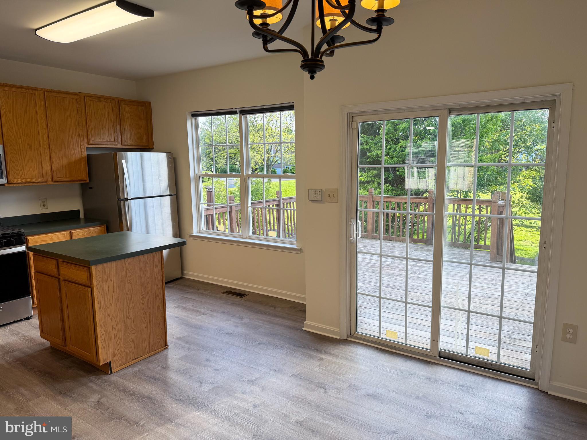 99 HIGHLAND CIRCLE