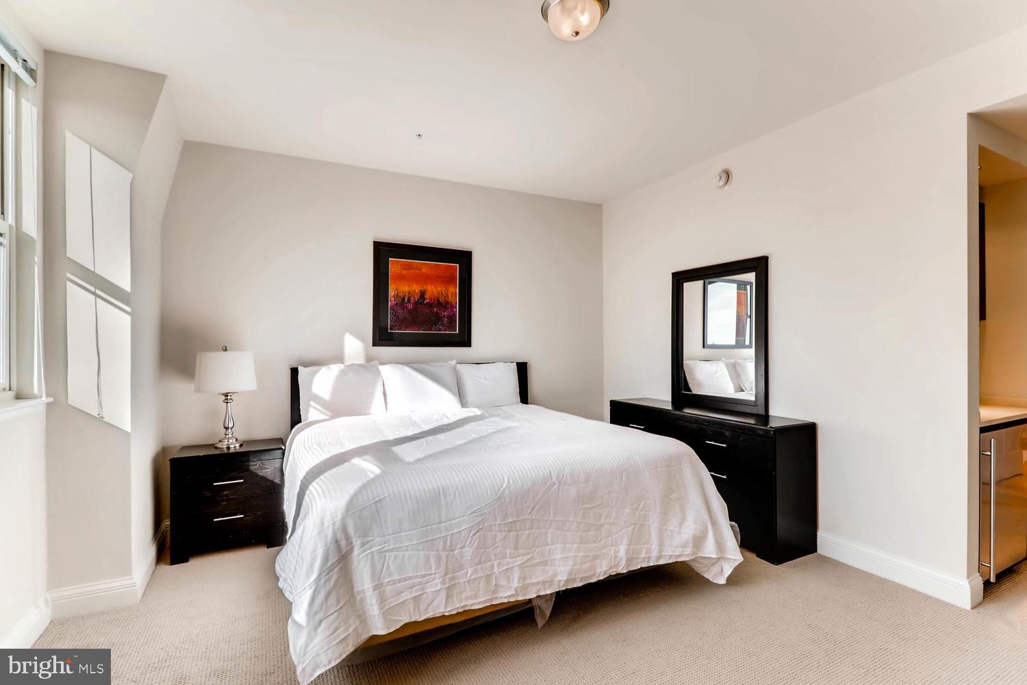 THE RITZ-CARLTON RESIDENCES - Residential Lease