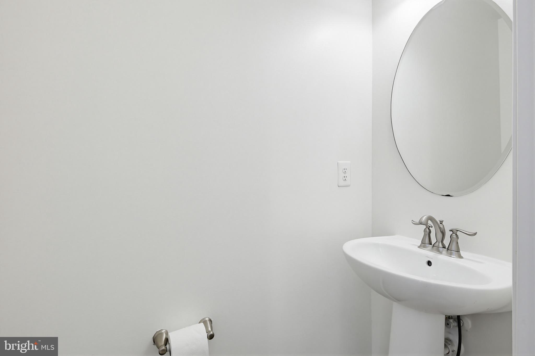 HOWARD SQUARE - Residential