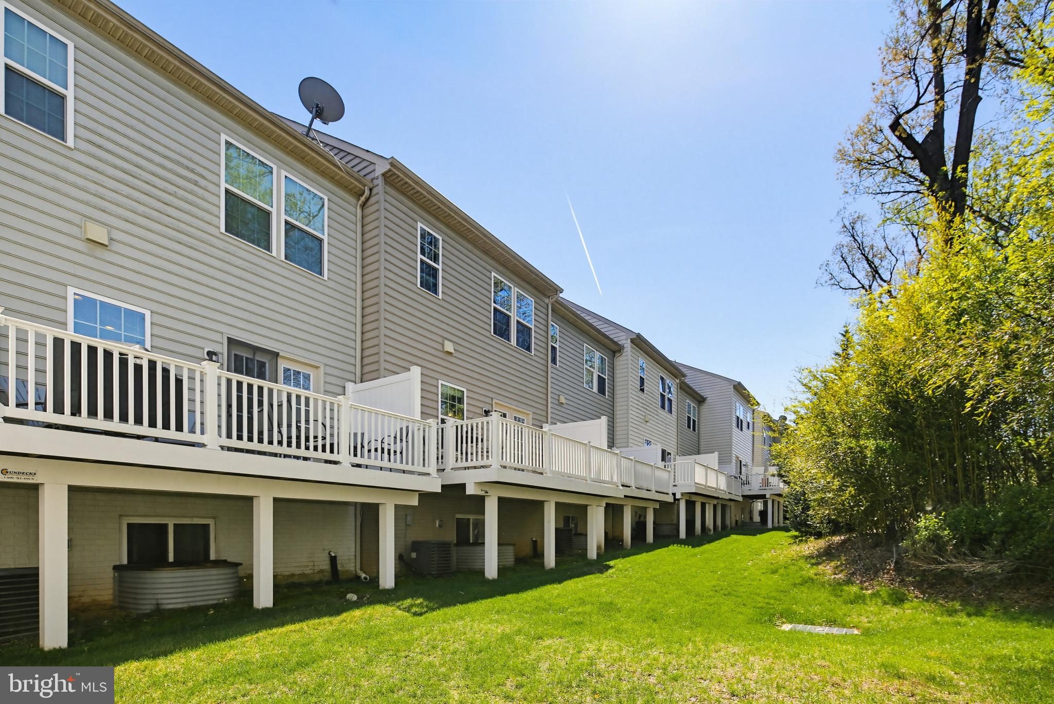 HOWARD SQUARE - Residential