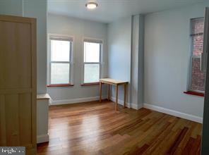 UNIVERSITY CITY - Commercial Sale