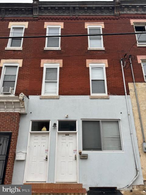 UNIVERSITY CITY - Commercial Sale
