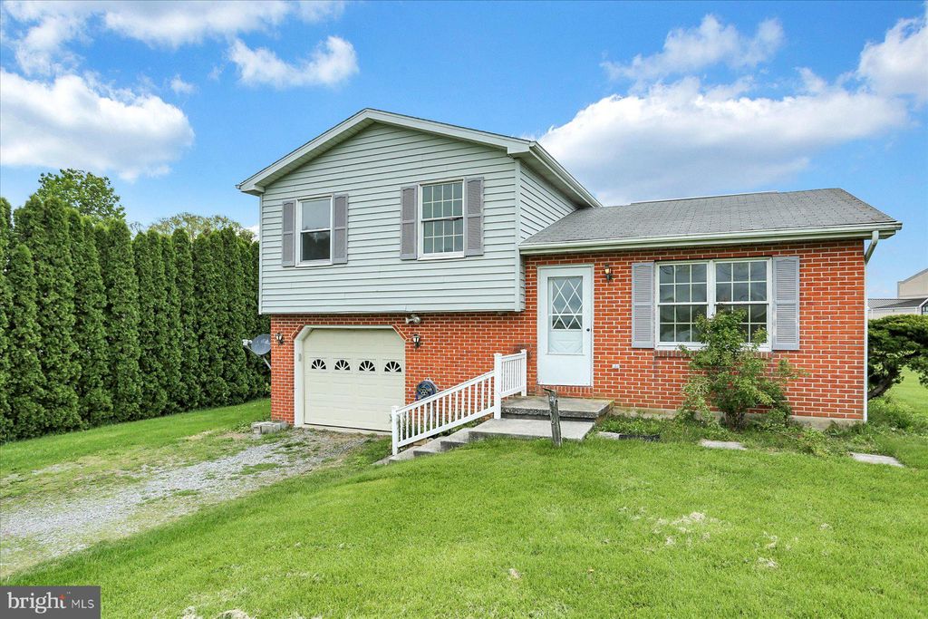 Photo of 563 AIRPORT RD, NEW HOLLAND, PA 17557 (MLS # PALA2034234)