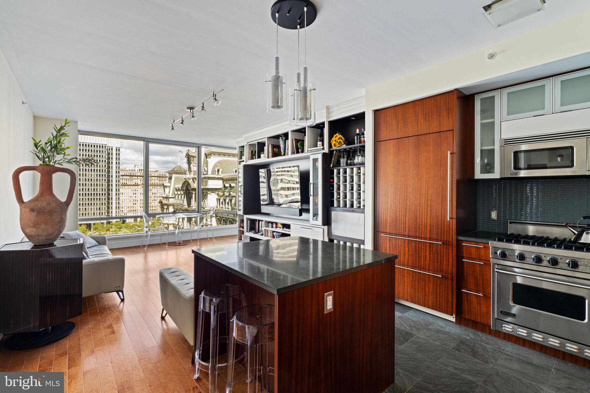 RITTENHOUSE SQUARE - Residential