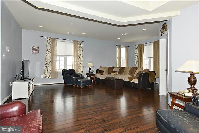 RESIDENCES AT BRAMBLETON - Residential