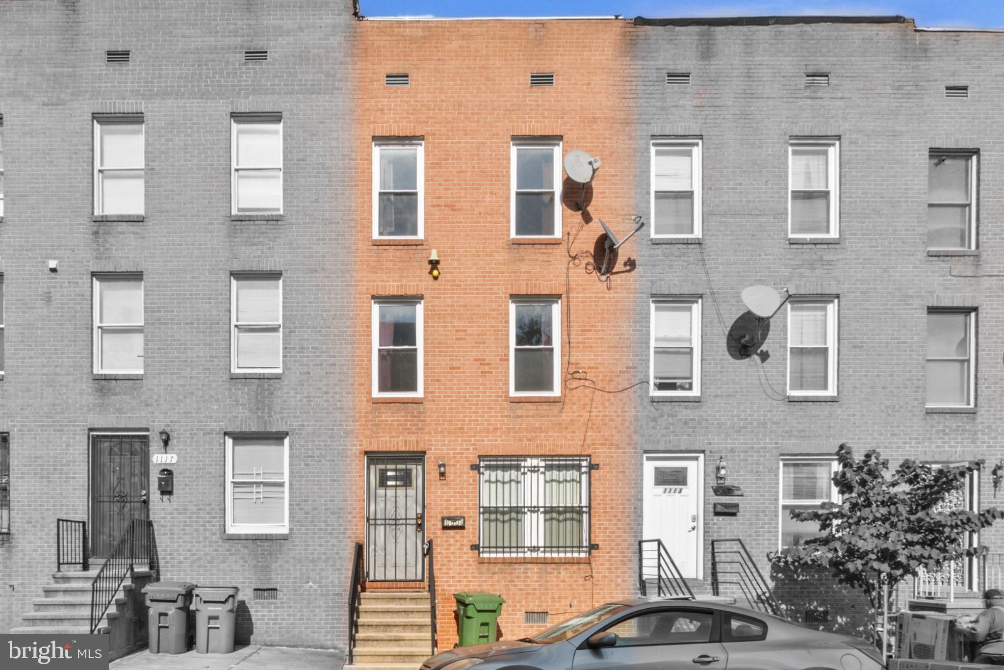 1115 ARGYLE AVENUE
