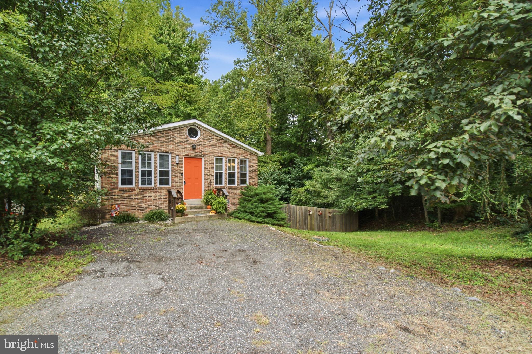 729 SPRUCE DRIVE