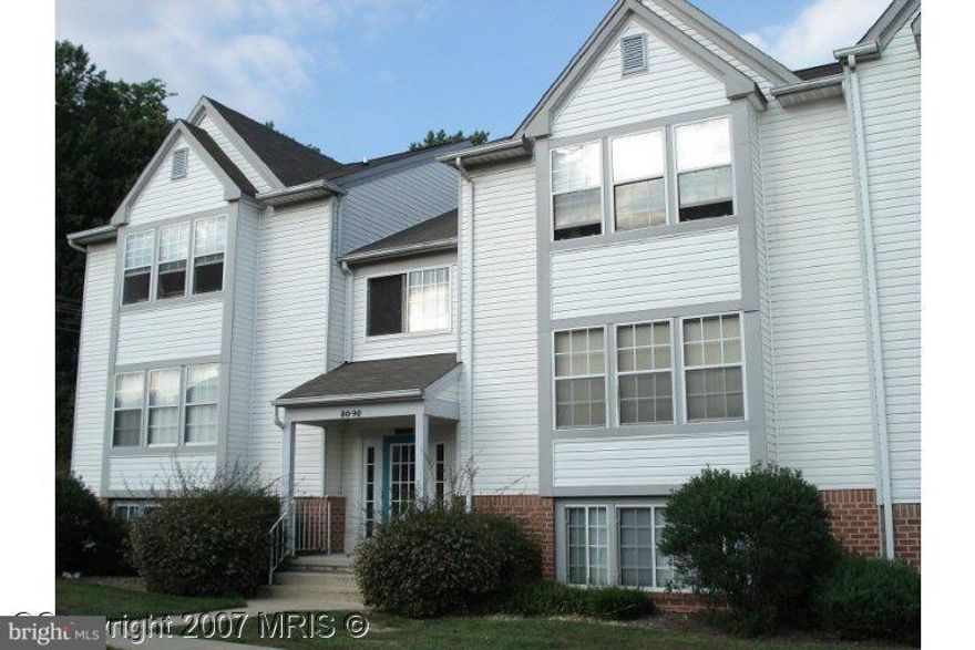 PRICE APPROVED BY LENDER!  CAN CLOSE ASAP!!!  Adorable One Bedroom, One Bathroom Condo In Nottingham.  Needs Very Little TLC.  Great View Of Treeline From Rear Balcony.  This Won't Last Long!