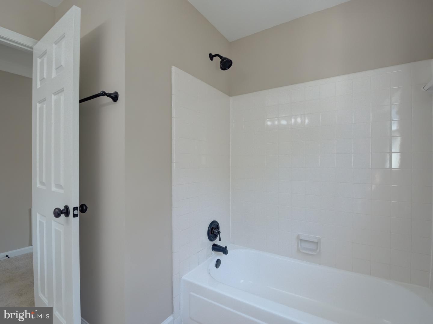 SILVERBROOK - Residential