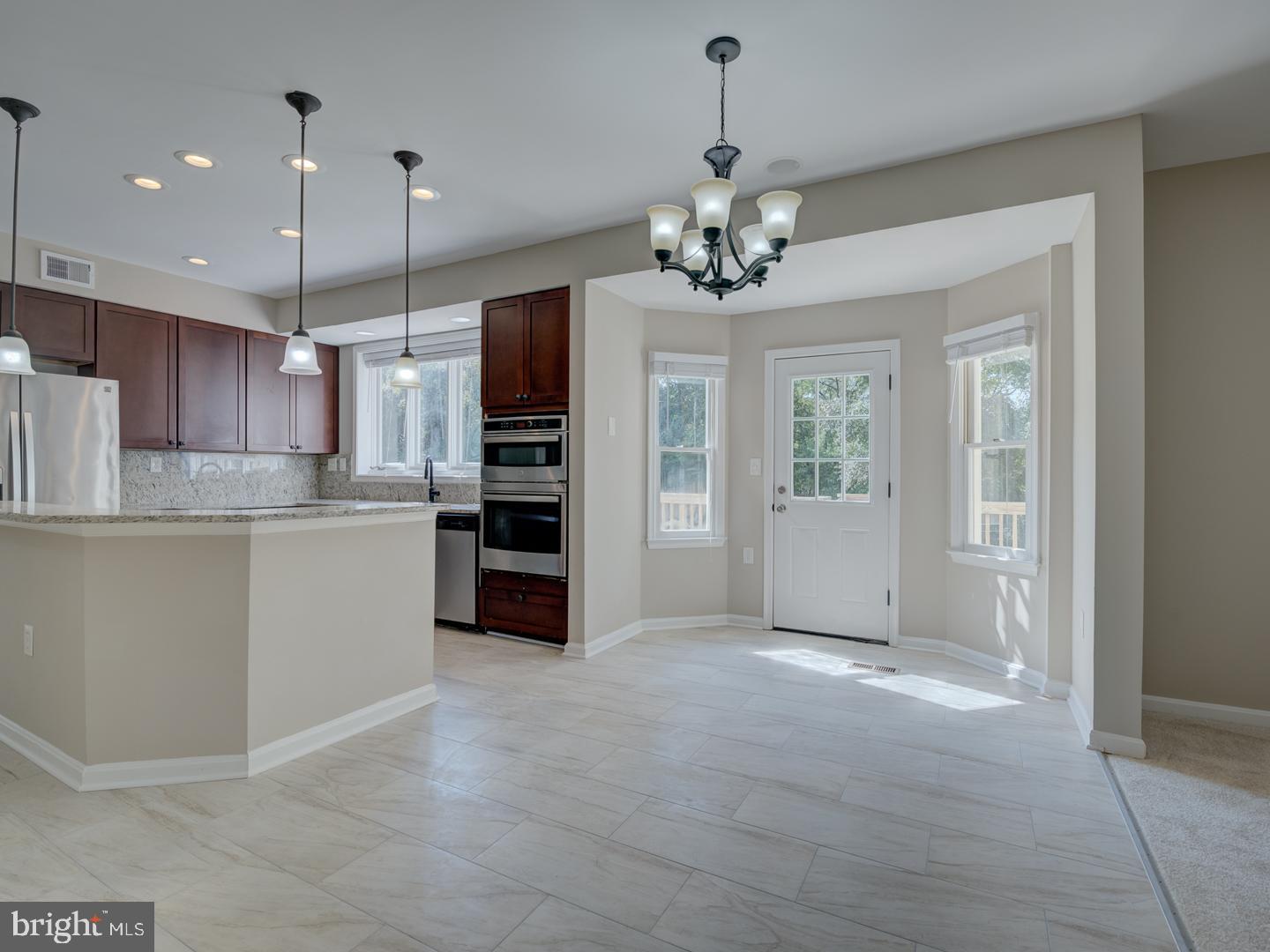 SILVERBROOK - Residential