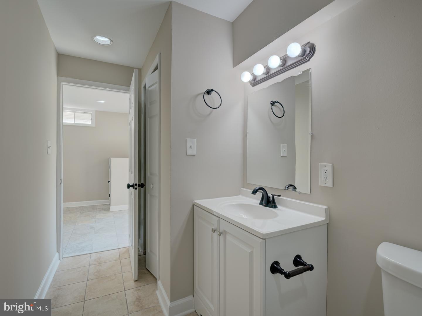 SILVERBROOK - Residential