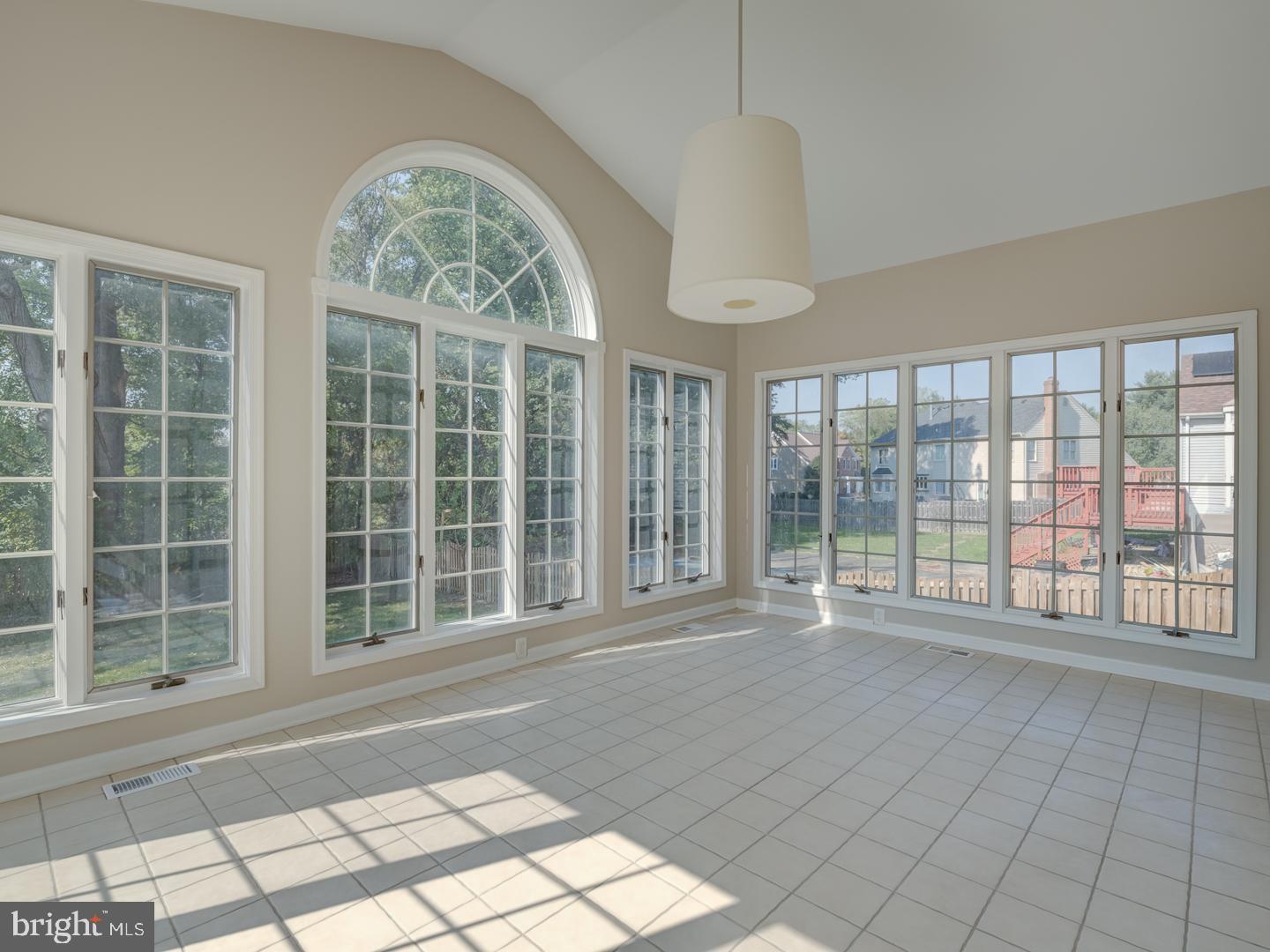 SILVERBROOK - Residential