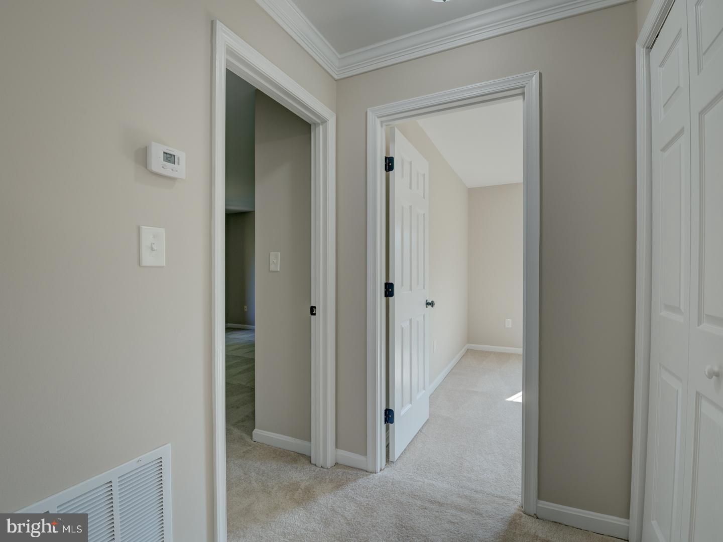 SILVERBROOK - Residential