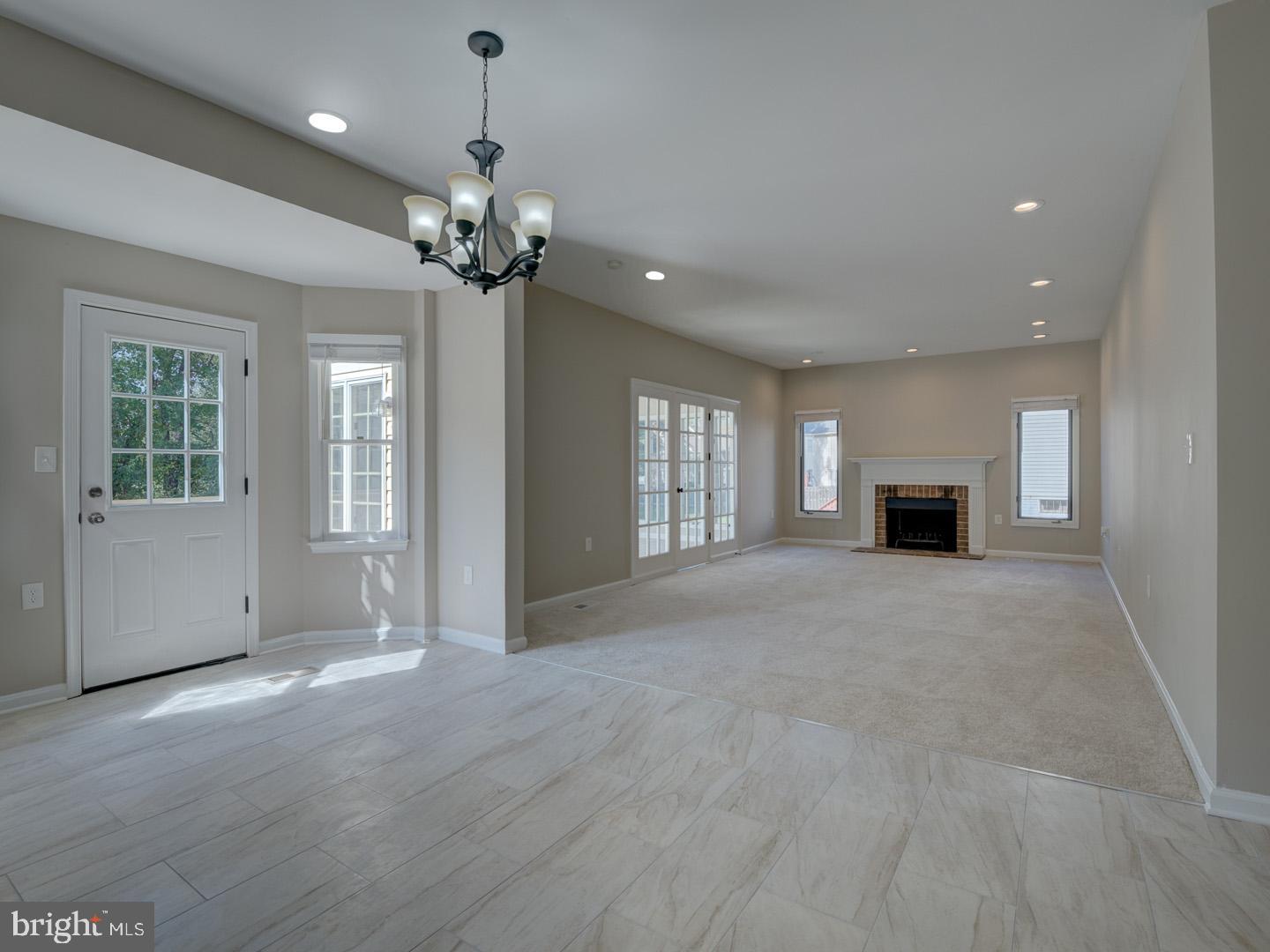 SILVERBROOK - Residential