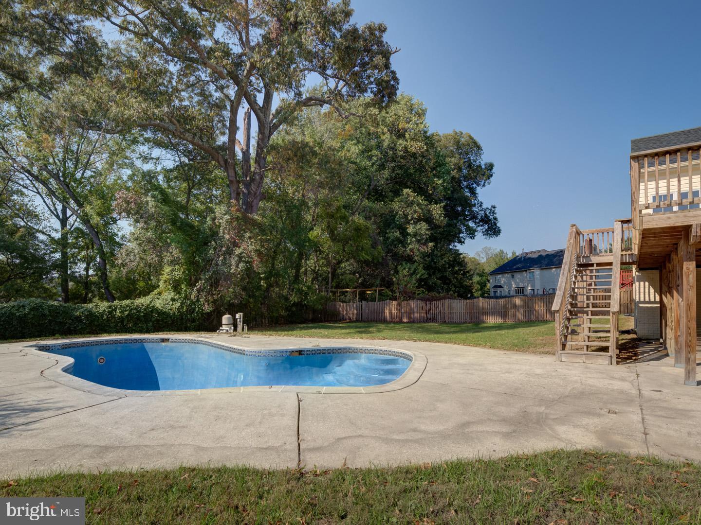 SILVERBROOK - Residential